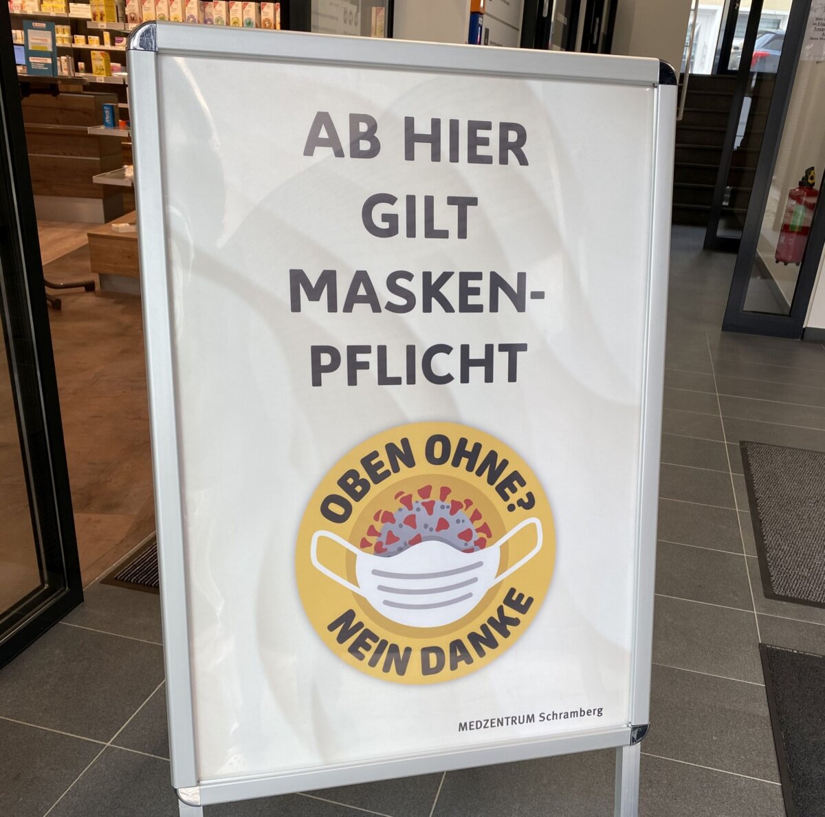 Maskenpflicht auch im Medzentrum. Foto: privat