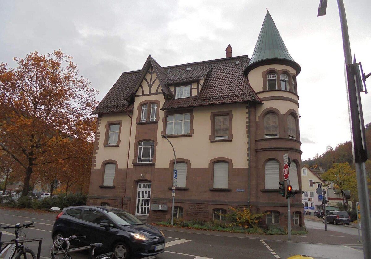 Das ehemalige Notariat könnte zum Jugendzentrum umgebaut werden. Foto: him