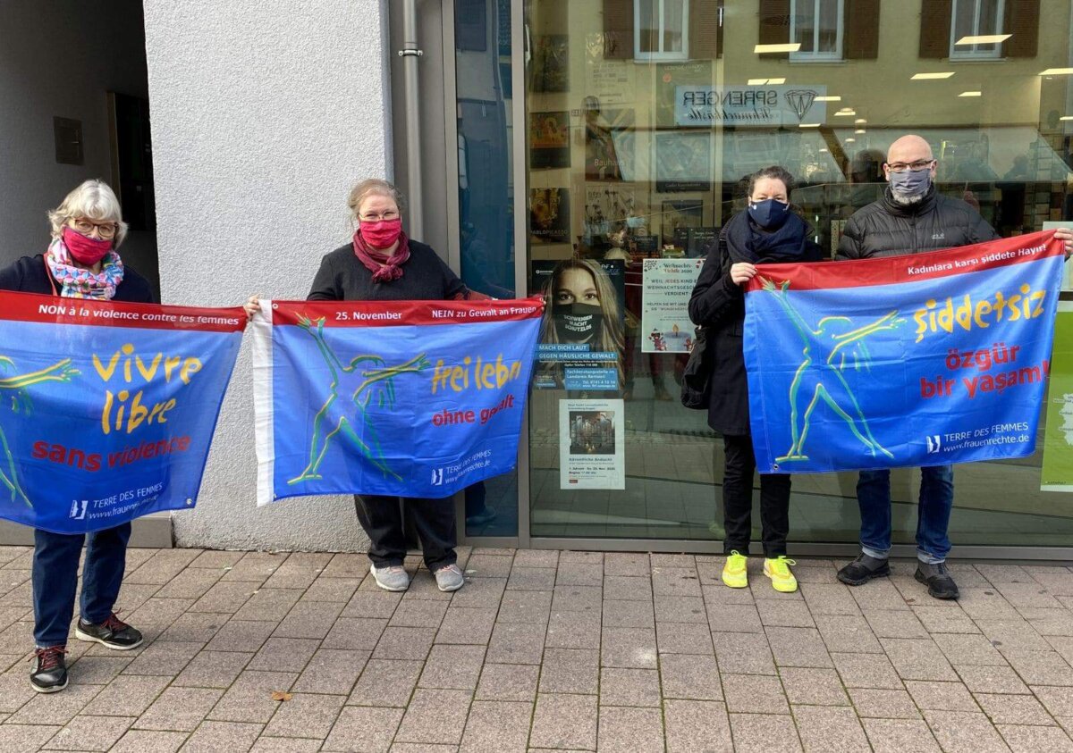 Barbara Olowinsky, Britta Blaurock,Steffi Knebel und Matz Kastning vor der Buchlese. Fotos: pm