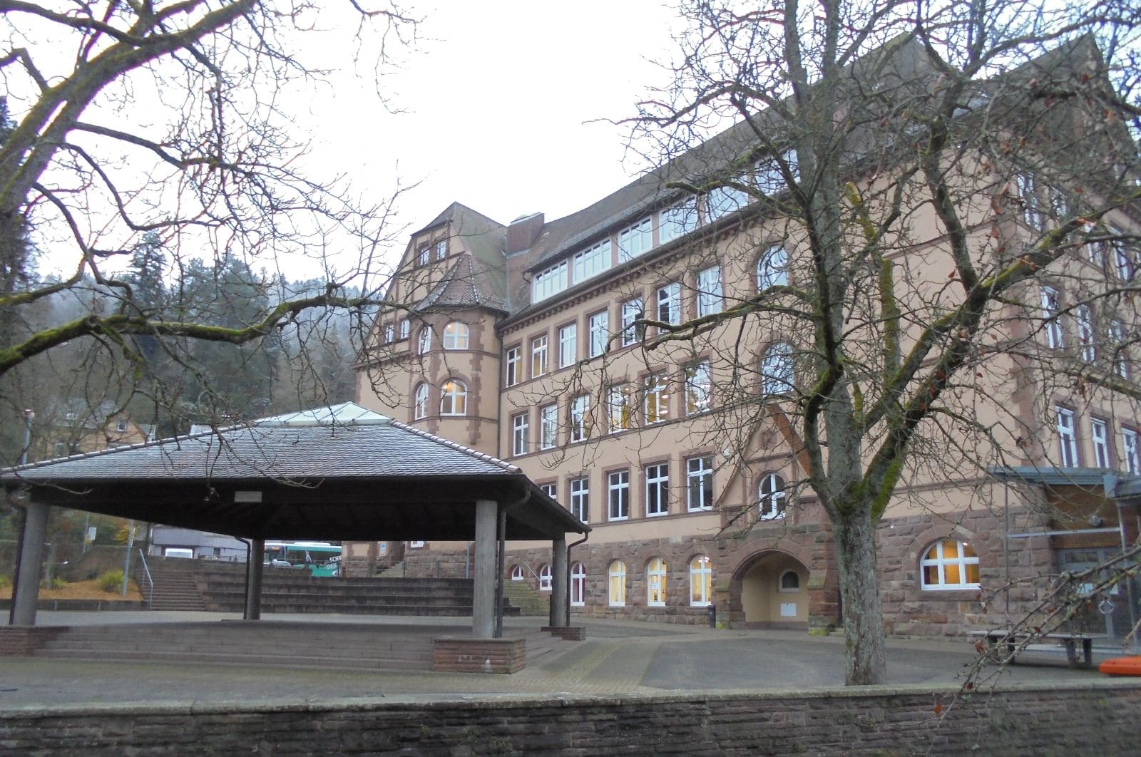Realschule Erhard Junghans Schule winter dk 101220 2