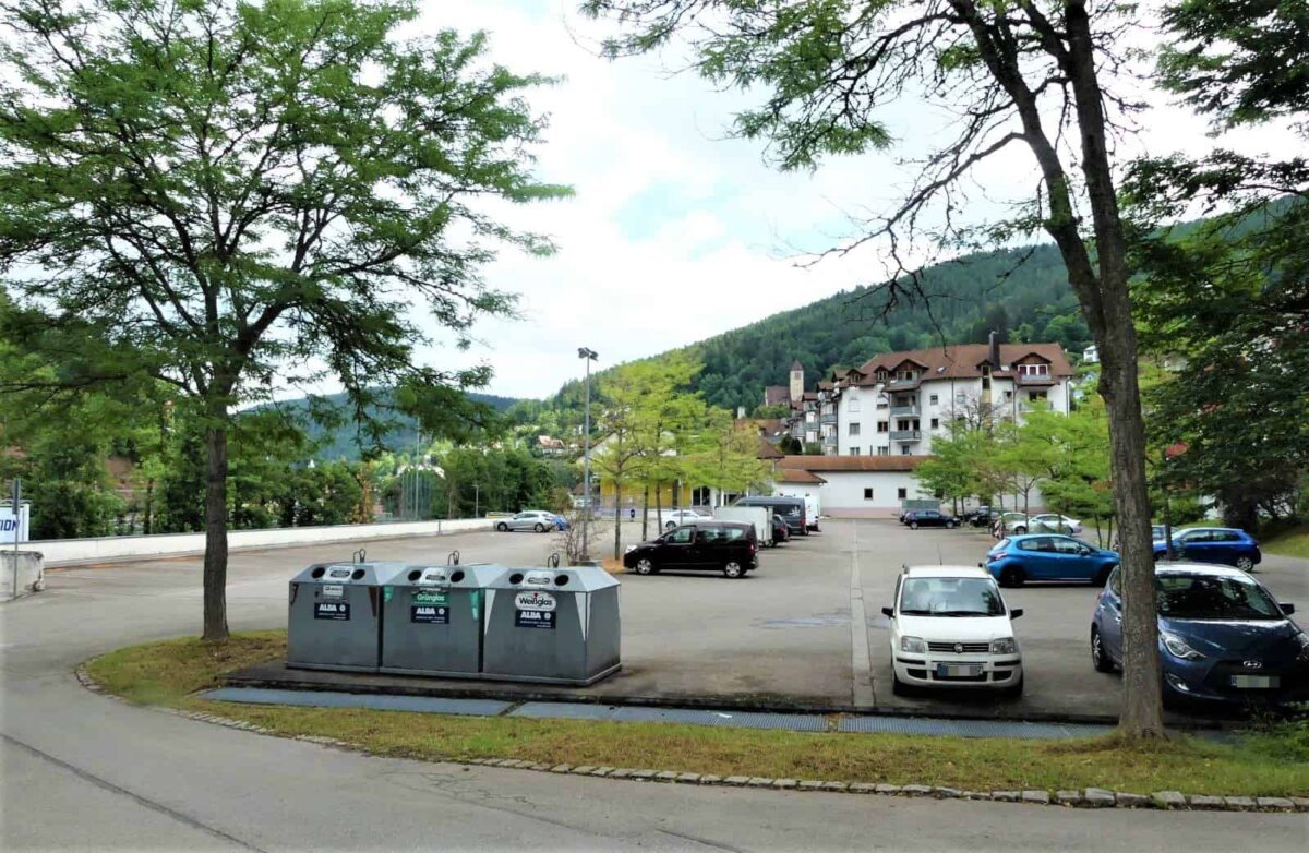 Auch das Parkdeck an der Berneckstraße möchten die Planer in ihr Parkleitsystem einbeziehen. Foto: him