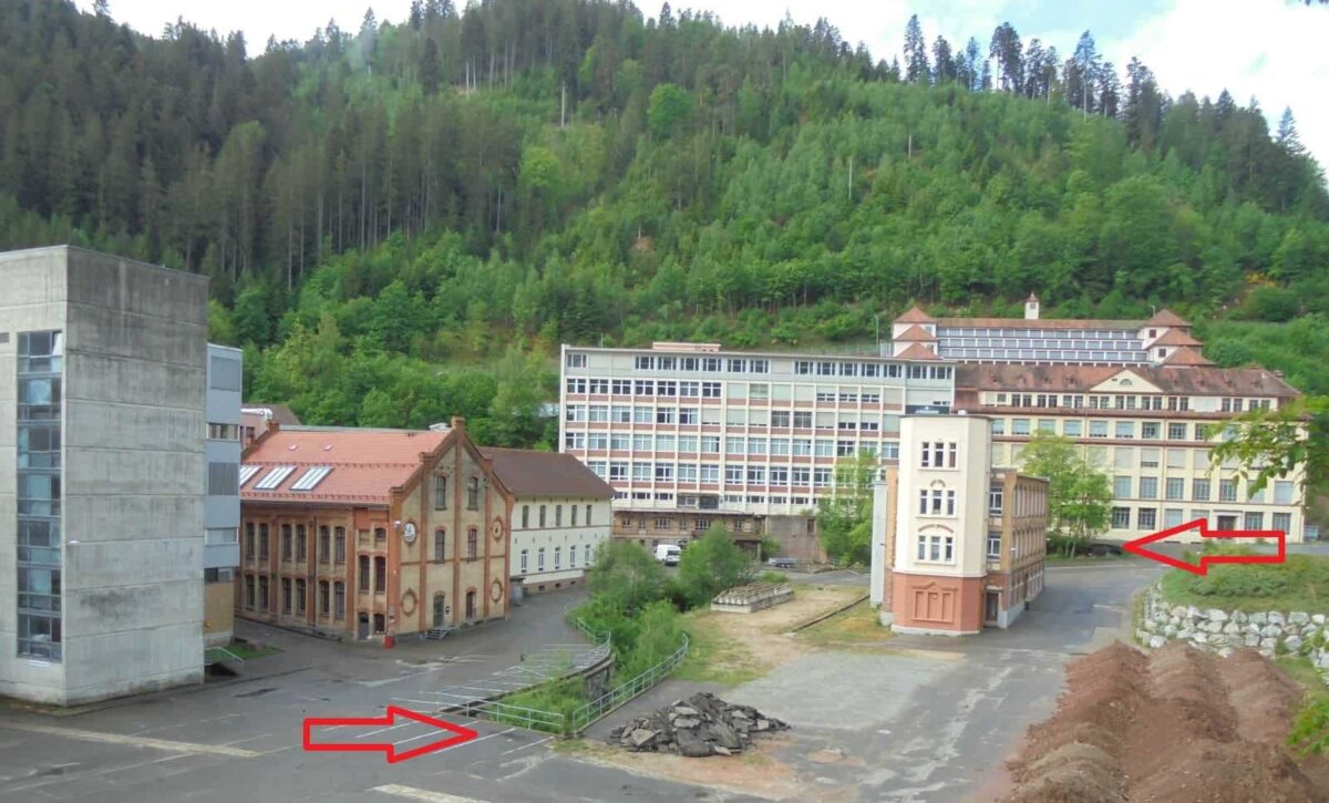 Auf einer Strecke von 150 Metern zwischen der oberen Brücke bei der Firma Junghans und unten bei der Szene 64 soll der Lauterbach renaturiert werden. Archiv-Foto: him