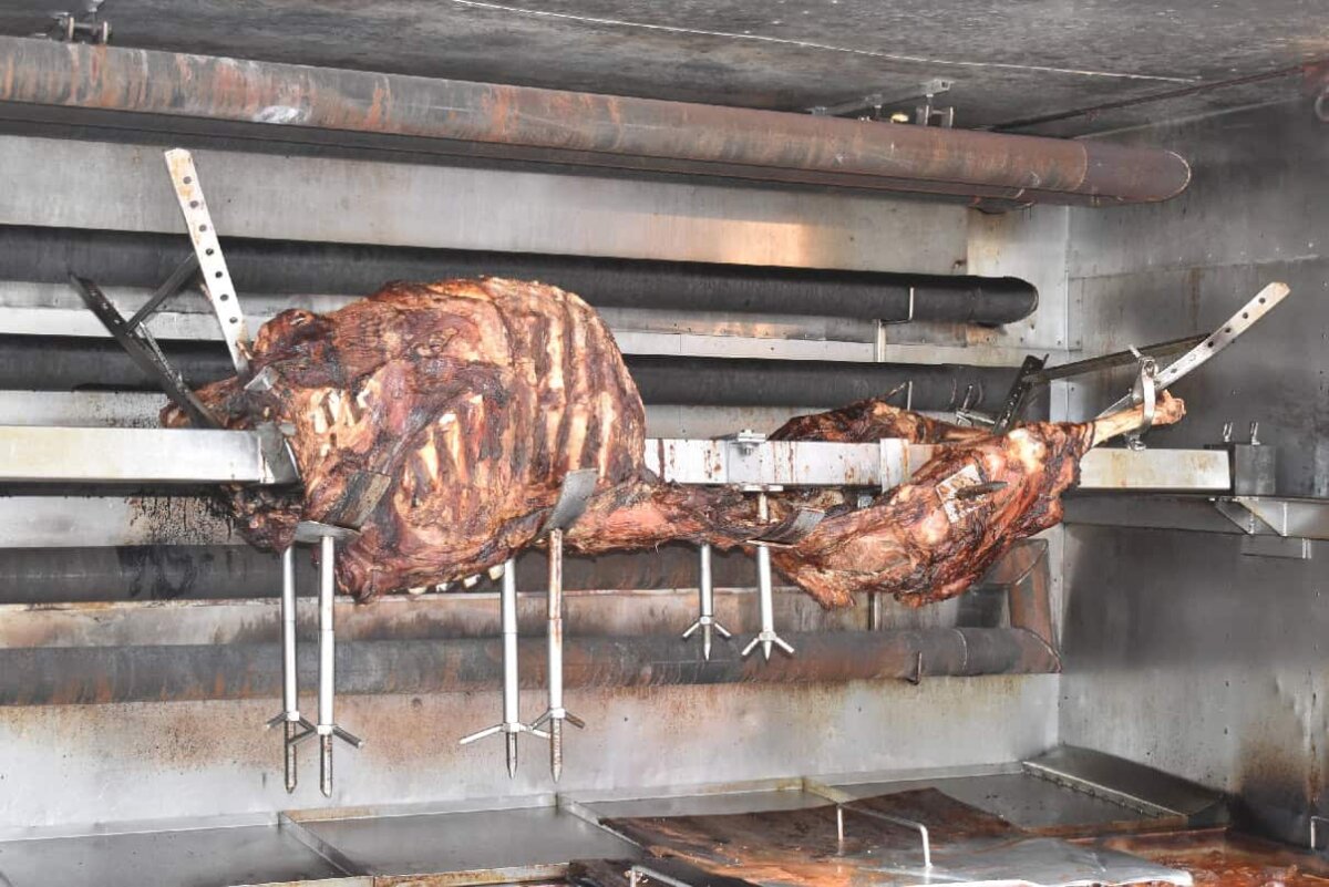 Ochs am Spieß