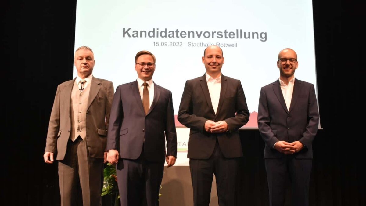 Bei der Kandidatenvorstellung für die OB-Wahl in Rottweil (von links): Joachim Bloch, Kai Jehle-Mungenast, Dr. Christian Ruf und Simon Busch. Foto: Wolf-Dieter Bojus