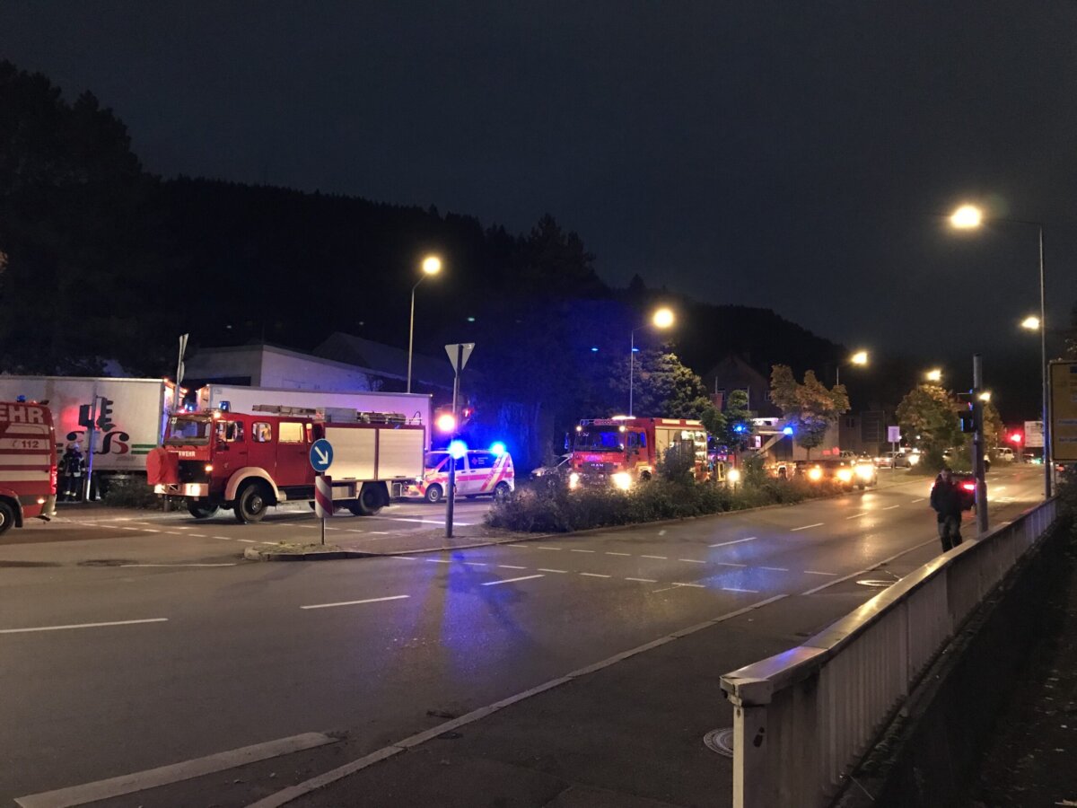 Die Einsatzstelle in Schramberg. Hier wurde eine Seniorin von einem Lkw erfasst. Foto: privat