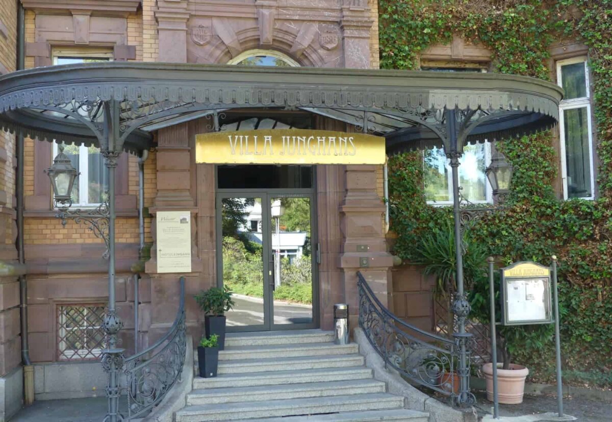 Wenn kein kleines Wunder geschieht, bleiben ab 1. Januar die Türen verschlossen. Villa Junghans in Schramberg. Foto: him