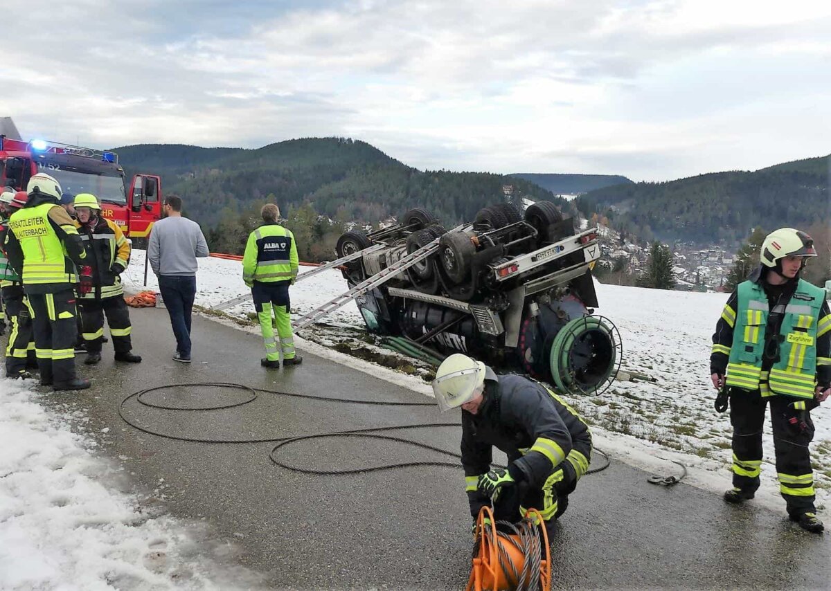 Lauterbach Heiligenmatt Unfall Alba dk 201222 (9)