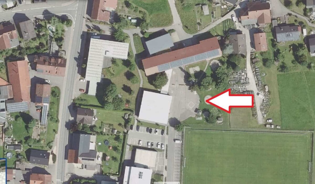 Hier auf dem Schulhof der Grundschule in Dunningen-Seedorf soll sich die Tat ereignet haben. Foto: geoportal bw.