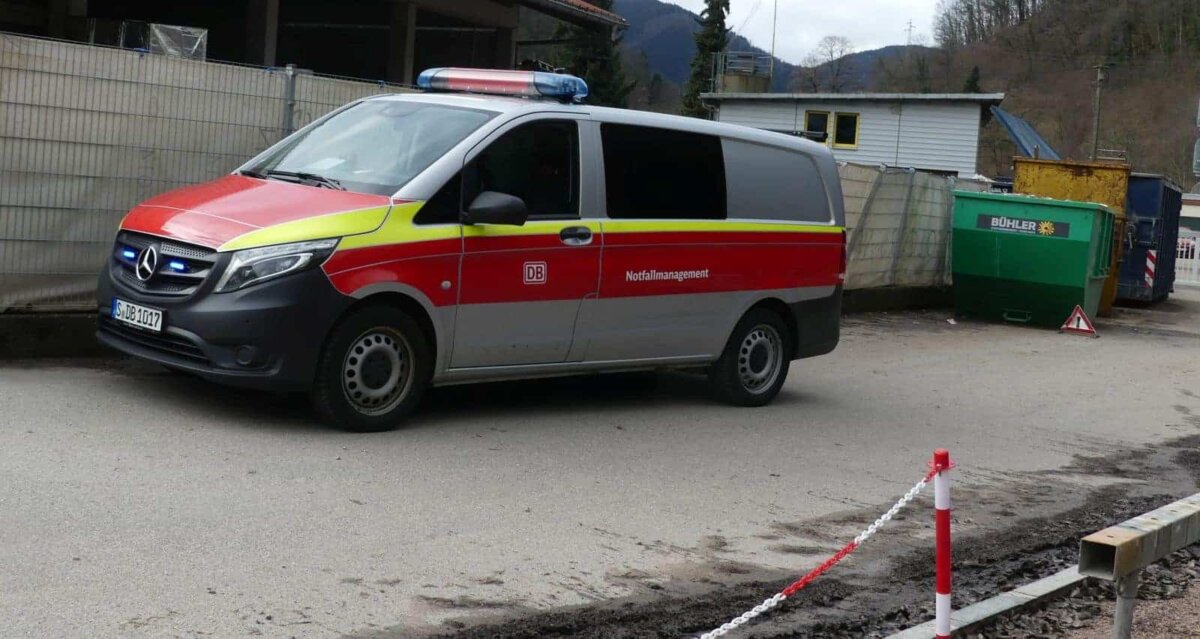 Bahnexperten...