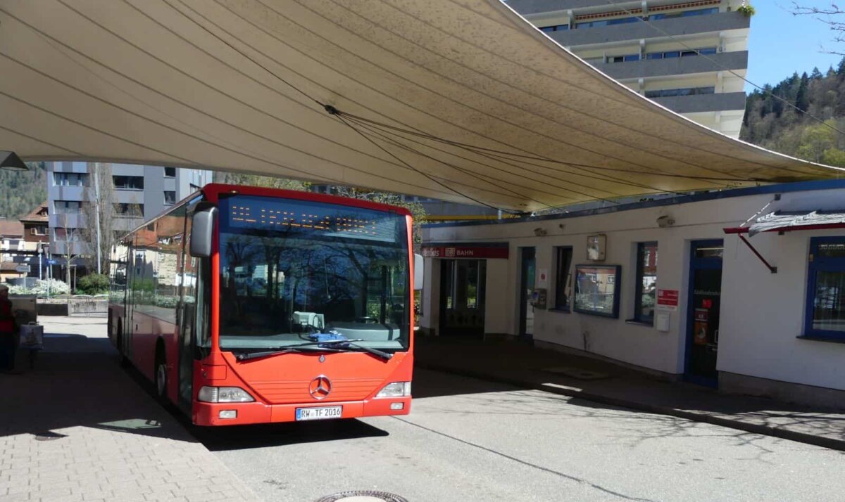 Wann kommt das Ein-Euro-Ticket? Erneute Diskussion im Gemeinderat. Foto: him