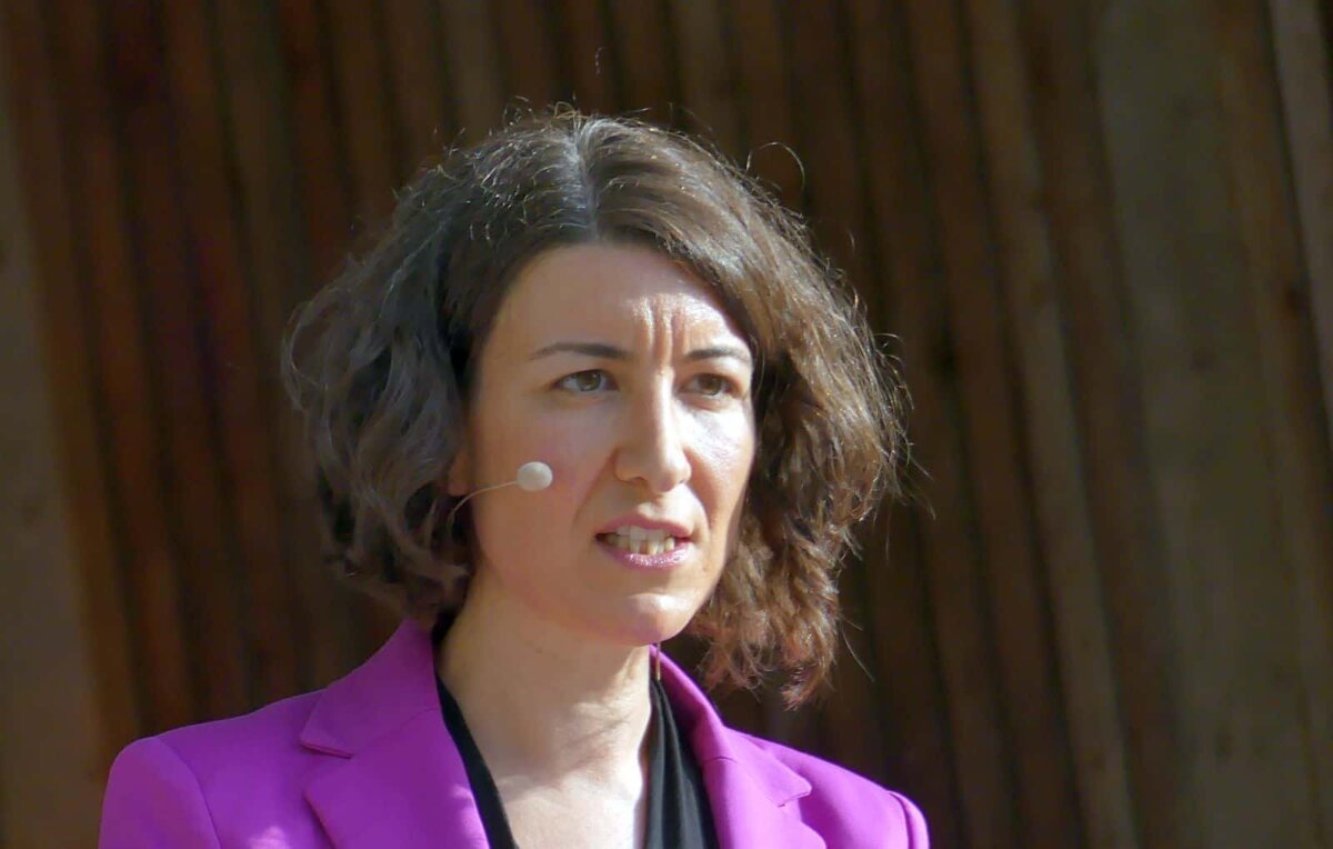 OB Dorothee Eisenlohr sprach auch ernste Themen wie den Vandalismus im Park der Zeiten an. Foto: him