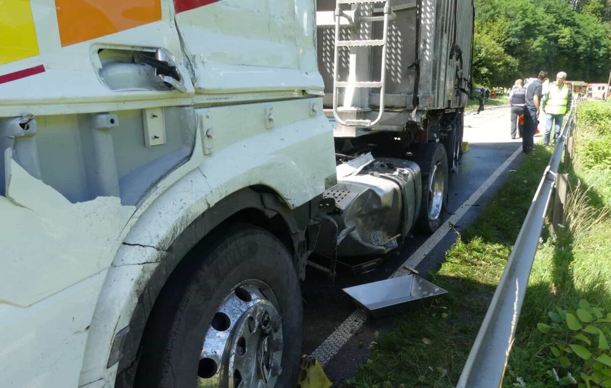 Unfall LKW Schiltach dk 010823 (33)