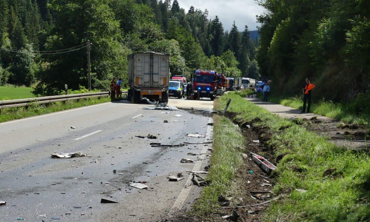 Unfall LKWS Schiltach dk 010823 (2)