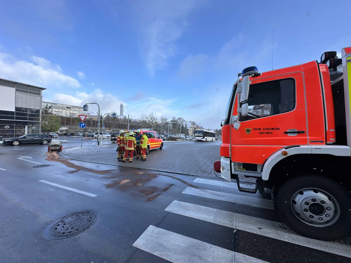 Ölspureinsatz der Rottweiler Feuerwehr. Foto: gg