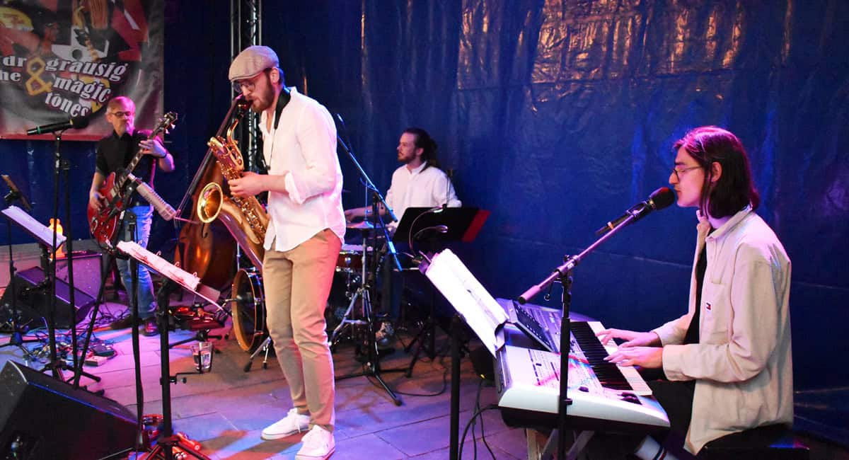 240501 jit 0933 drgrausig