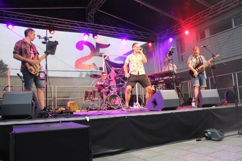 240701 jubiläumsfest pink pussy