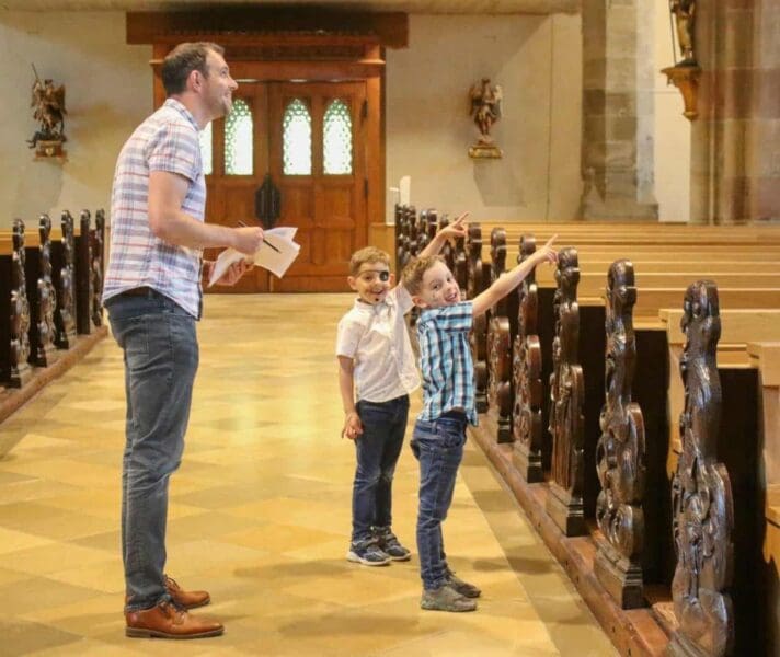 3 suchspiel 2 jungen gemeindefest 2024 foto hildebrand