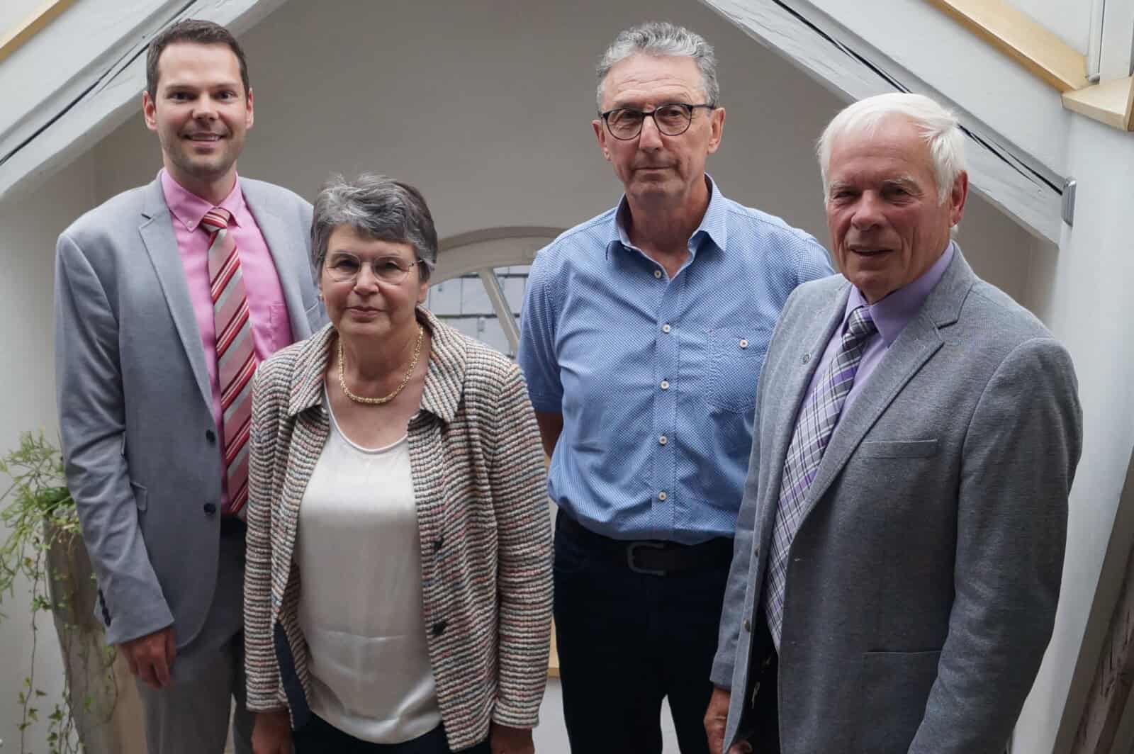 bürgermeister marcus türk, sylvia weisser, reiner bantle und karl heinz wachter