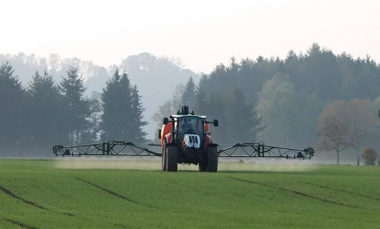 tractor 4575105 1280