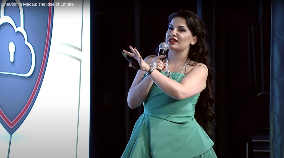 Ruja Ignatova bei einer OneCoin-Veranstaltung in Macau im Jahr 2015. Archiv: him