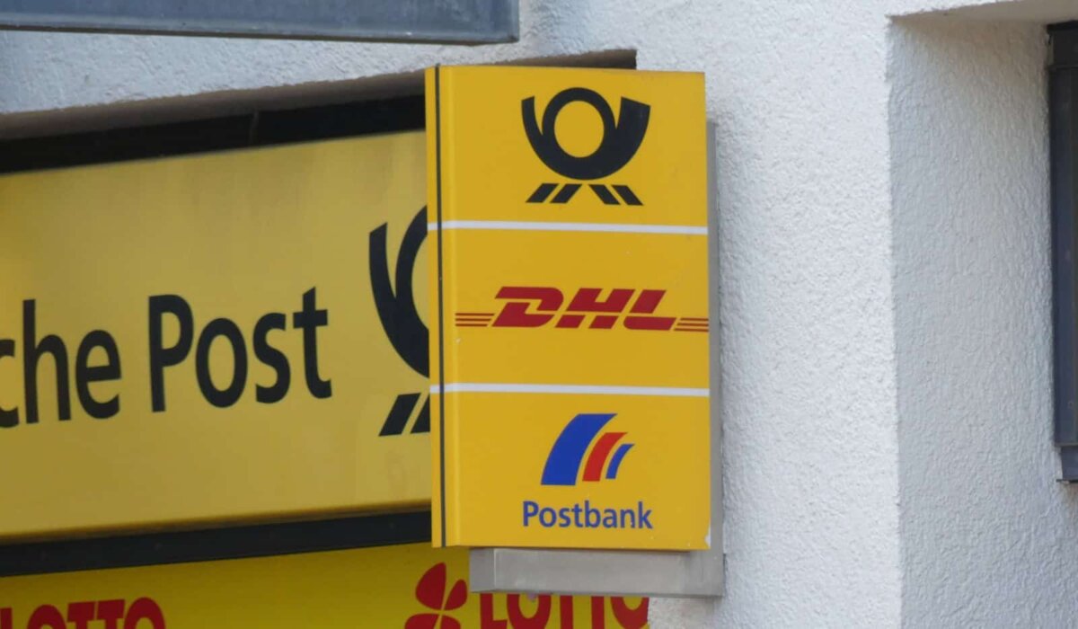 Bislang  eine Dreieinigkeit Post, DHL für Pakete und fürs Geld die Postbank. Foto: him