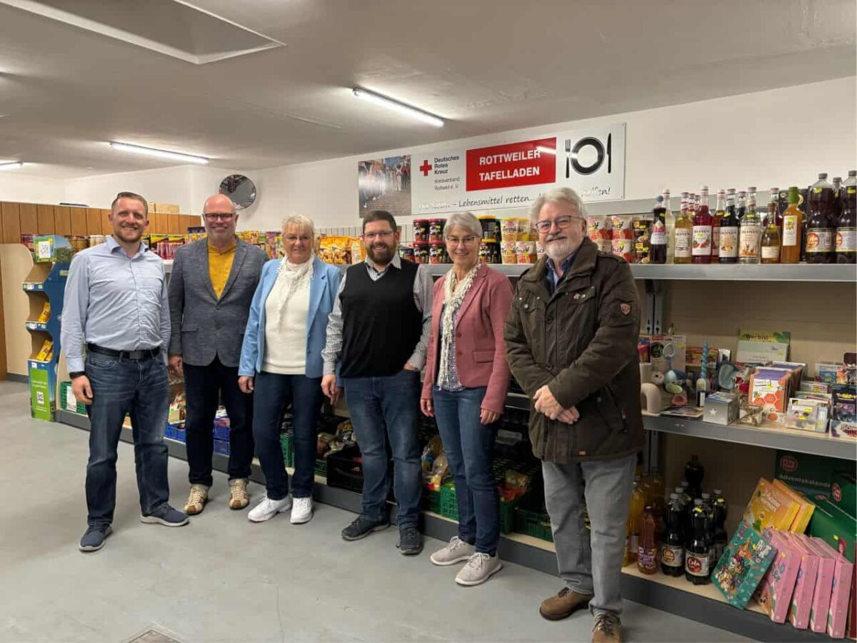 Von links : Sebastian Holzhauer, Ralf Bösel, Gisela Rehberg,  			Anton Graf, Anja Banholzer und Arved Sassnick. Foto: SPD