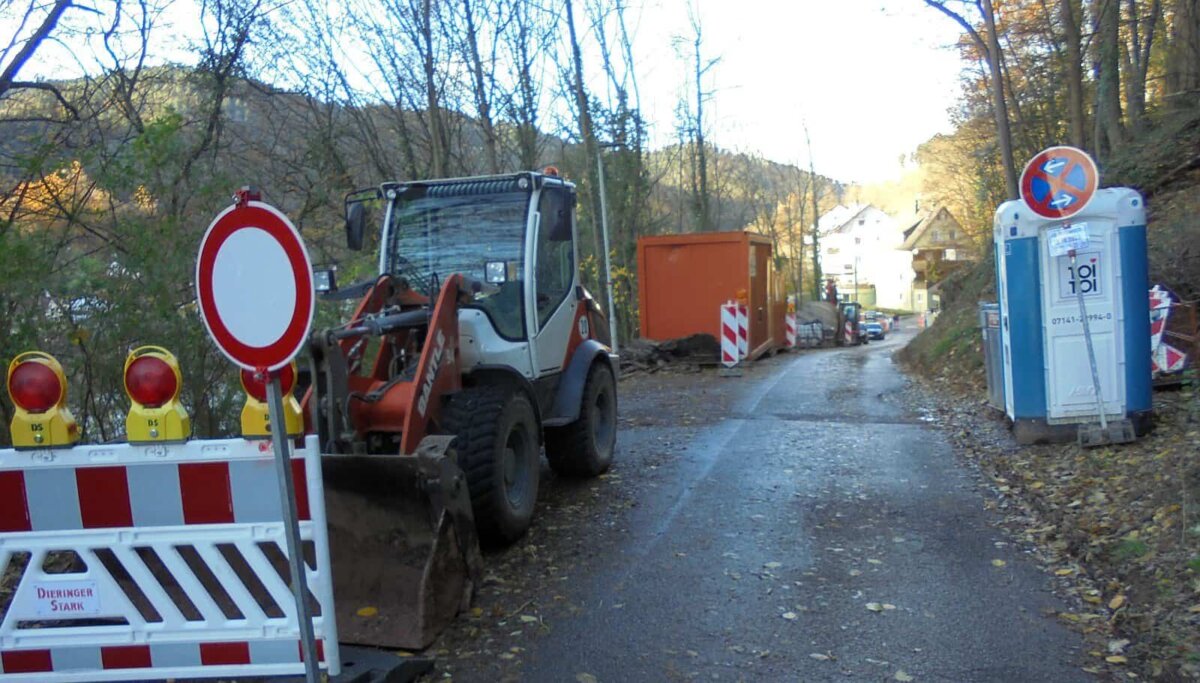 Vor einem Jahr  war die Landenberger Straße eine Dauerbaustelle. Archiv-Foto: him