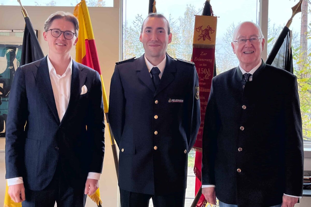 Unser Foto zeigt (von links) Dezernent Oliver Brodmann, Kreisbrandmeister Glunz und Landrat Dr. Michel.
Foto: Landkreis Rottweil