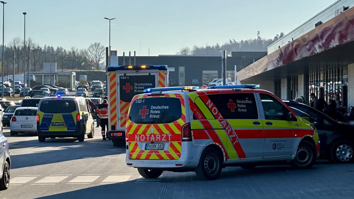 Einsatz beim Kaufland Rottweil. Foto: gg