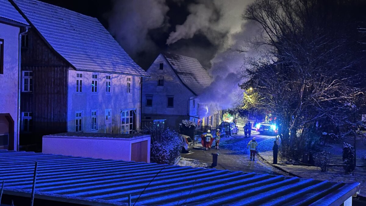 Brand in der Brunnentälestraße. Foto: Peter Arnegger