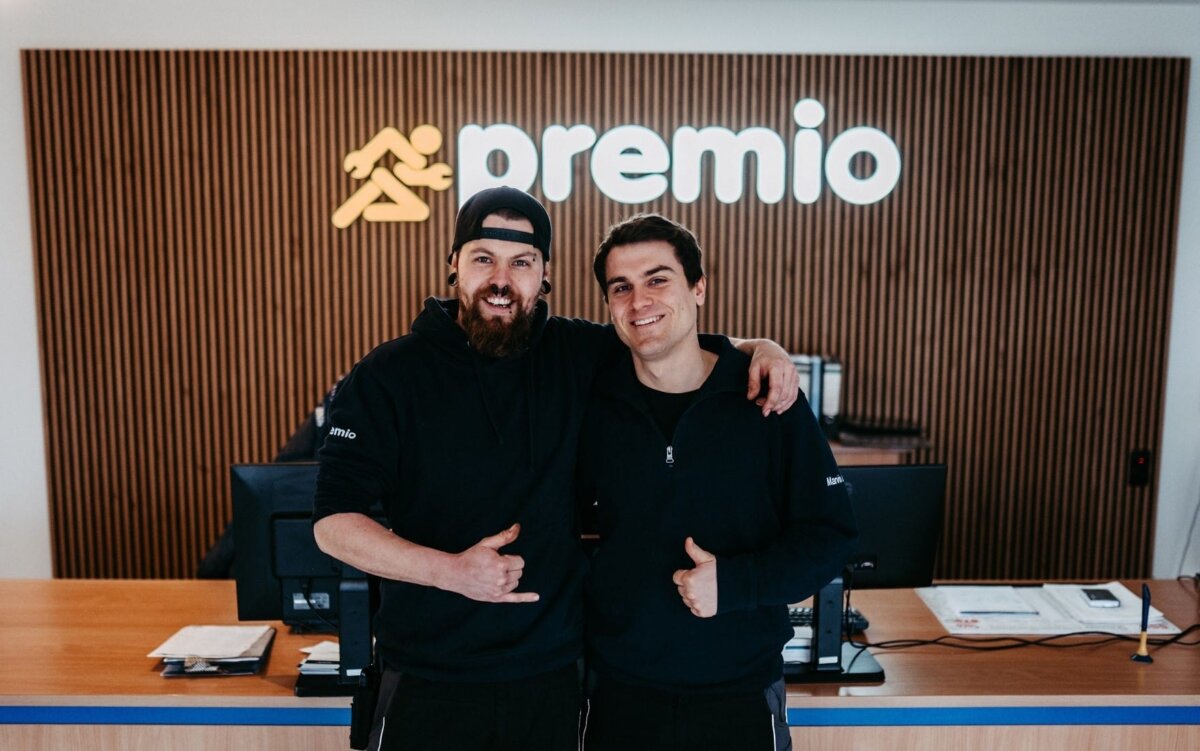 Matthias Flaig und Marvin Marte übernehmen Schumpp Reifenservice in Dunningen-Seedorf. Foto: M&F Reifen- und Fahrzeugtechnik GmbH
