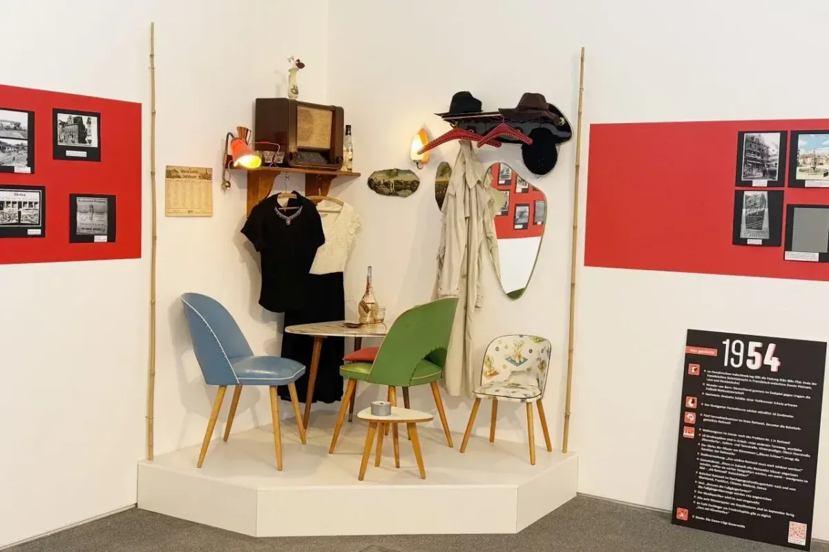 Gut 320 Bilder und 250 Objekte sind ab Sonntag, 6. April, in der Ausstellung „Die 1950er-Jahre in Rottweil“ im kunst raum rottweil im Dominikanermuseum zu sehen und geben einen interessanten Einblick in dieses spannende Jahrzehnt. Foto:  Siegmeier