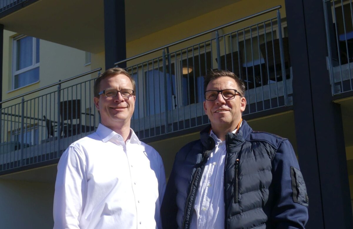 Geschäftsführer Tim Sauer und Heimleiter Kai Lohmann (von links). Foto: him