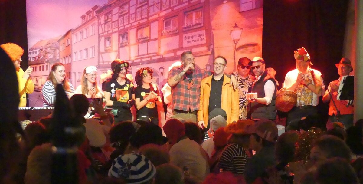 Das Ensemble  des Schnupfelfinger Hausballs. Foto: him