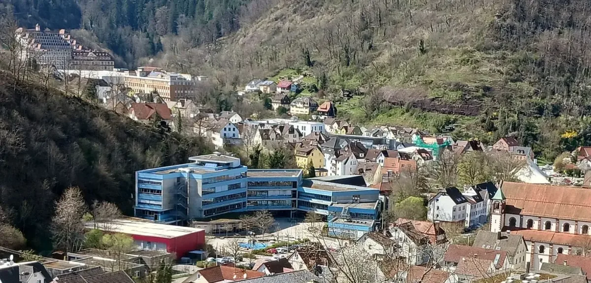 Sanierungsfall Gymnasium Schramberg. Foto: him