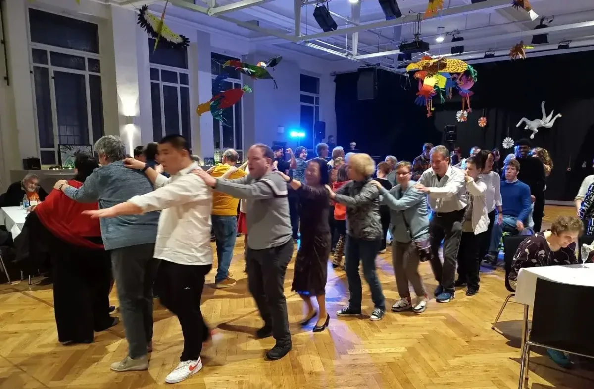 Auch eine Polonaise durfte beim Ball nicht fehlen. Fotos: Konrad Flegr
