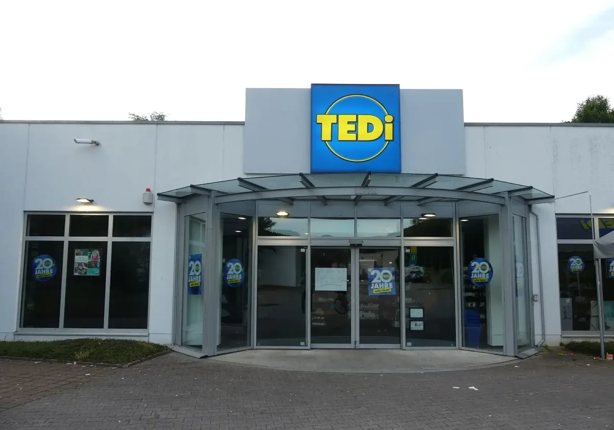 Vor einem dreiviertel Jahr gingen bei Tedi an der Schiltachstraße die Lichter aus. Nun wird  Rossmann dort einziehen. Archiv-Foto: him
