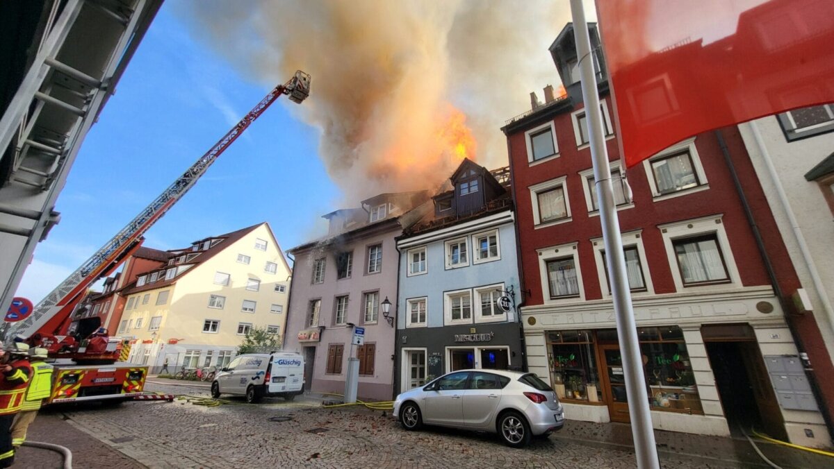 Feuer in VS-Villingen. Foto: Roland Sprich