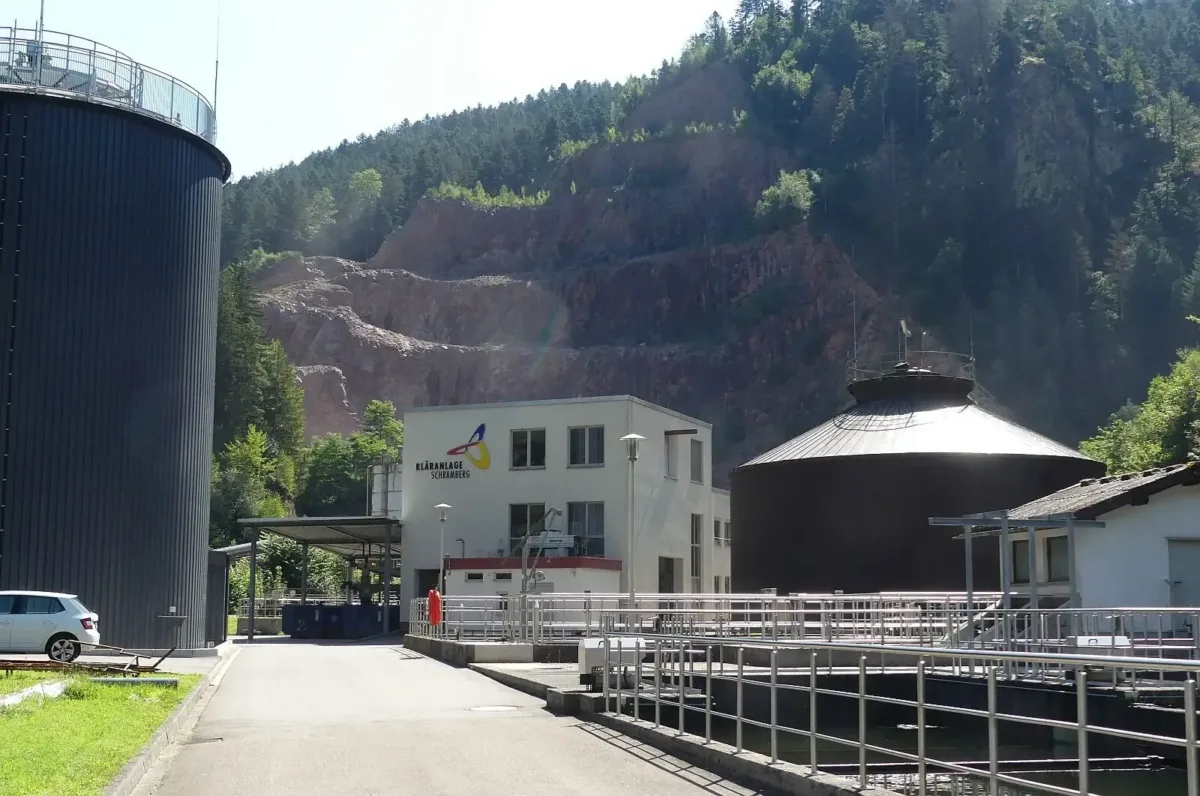 Die Gemeinschaftskläranlage Schramberg muss massiv ausgebaut werden. Der Gemeinderat hat dafür nun grünes Licht gegeben. Foto: him