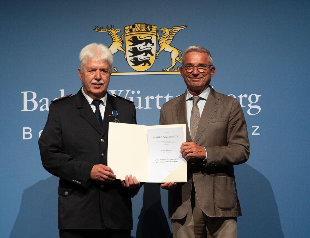 Eugen Heizmann (links) mit Innenminister Thomas Strobl. Foto: pm