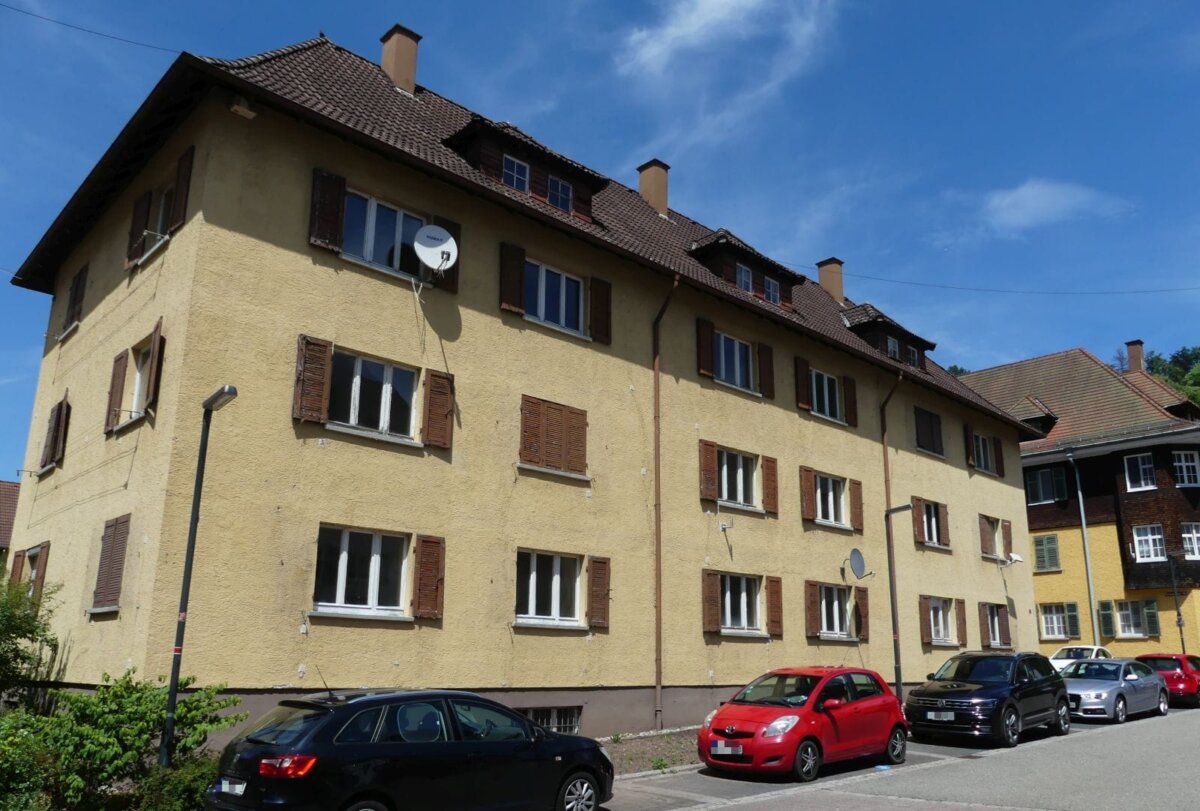Das Gebäude an der Mörikestraße wird noch in diesem Jahr abgerissen. Foto: him