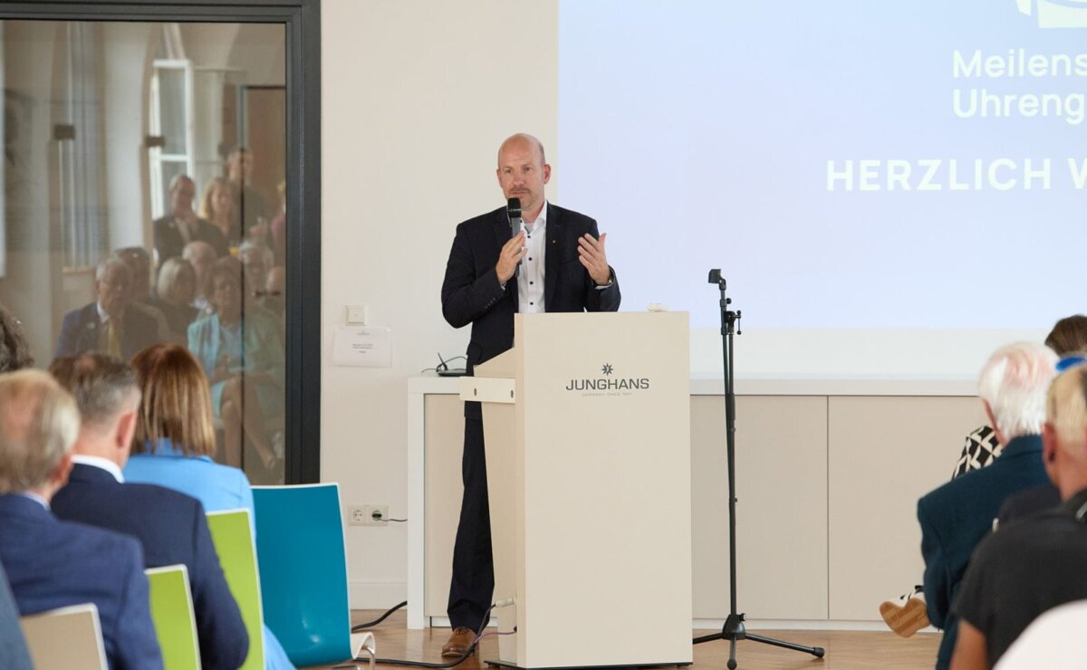 Hannes Steim bei der Eröffnung der Sonderausstellung. foto: pm