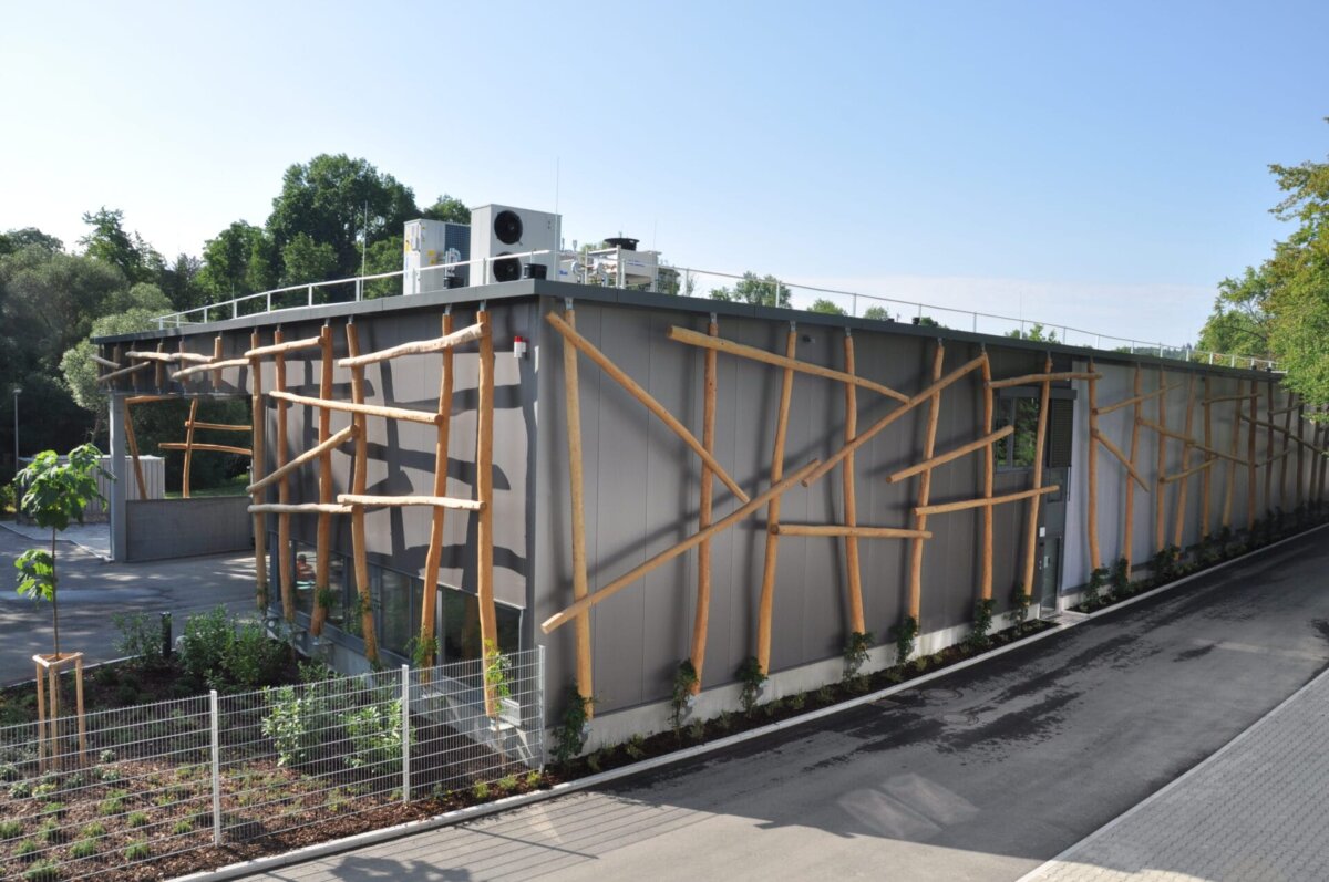 Das neue Lager- und Logistikzentrum "St. Georg" am Vinzenz von Paul Hospital. Foto: Rainer Pfautsch