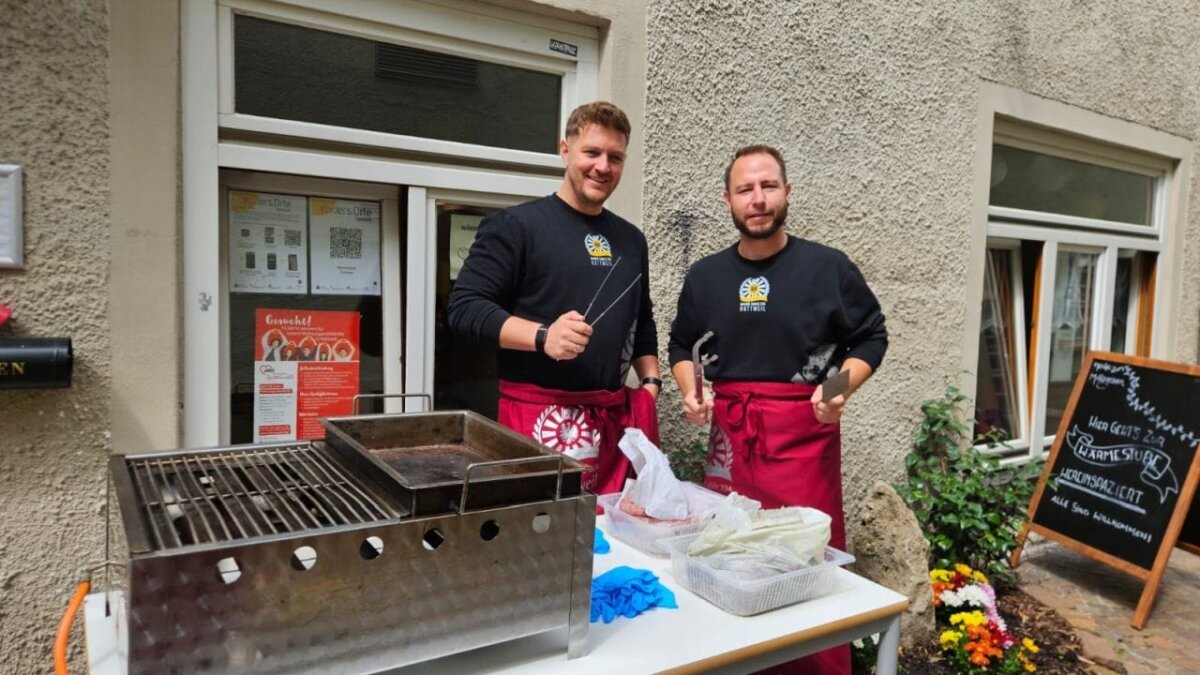 Regelmäßig übernehmen Mitglieder des Service-Clubs die Verpflegung in der Rottweiler Wärmestube. Fotos: pm