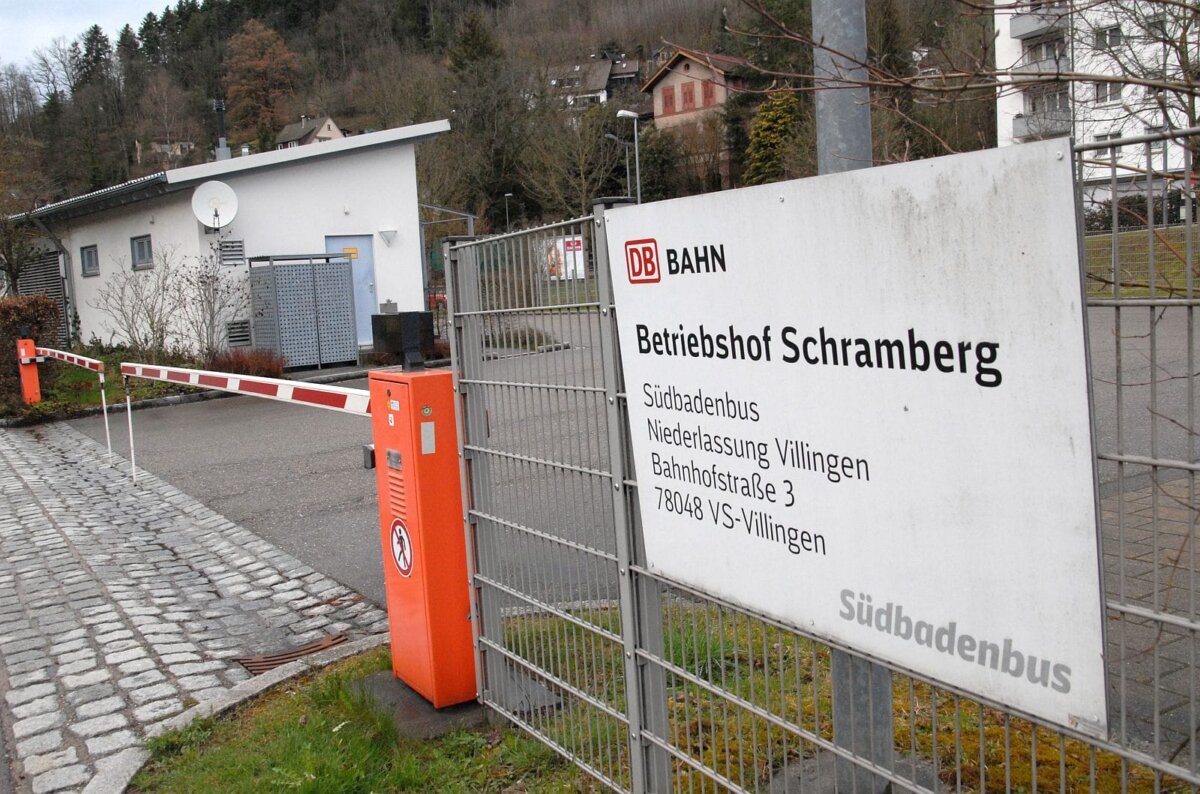Hier an der Einsatzstelle der SBG in der Schiltachstraße fand der Einbruch statt. Archiv-Foto: him