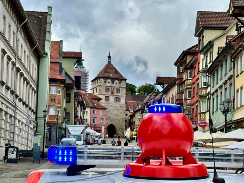 Die mobilen Sirenen befinden sich auf Einsatzfahrzeugen der Freiwilligen Feuerwehr Rottweil. Unser Bild entstand beim bundesweiten Warntag im September 2024 am Rottweiler Hauptstraßenkreuz (Foto: Feuerwehr Rottweil / Mack).