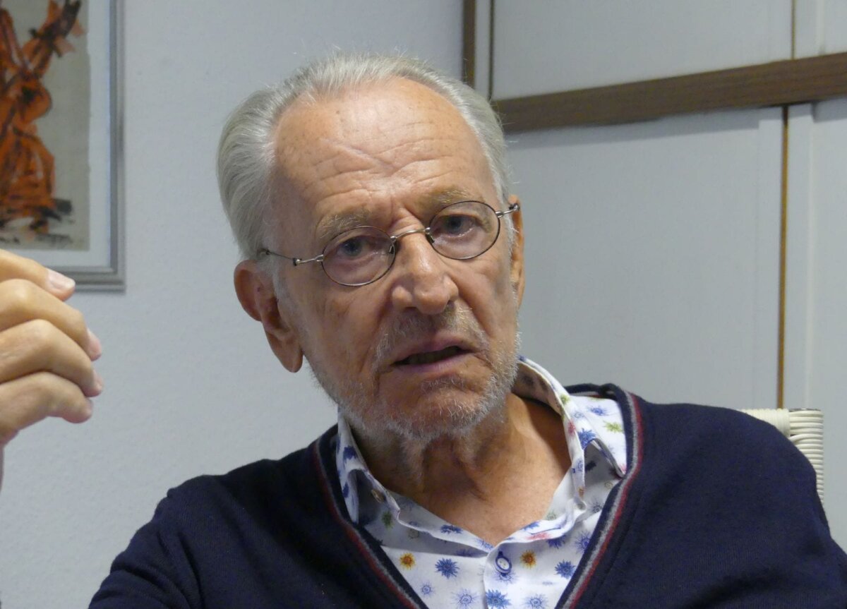Peter Renz beim Gespräch mit der NRWZ. Foto: him