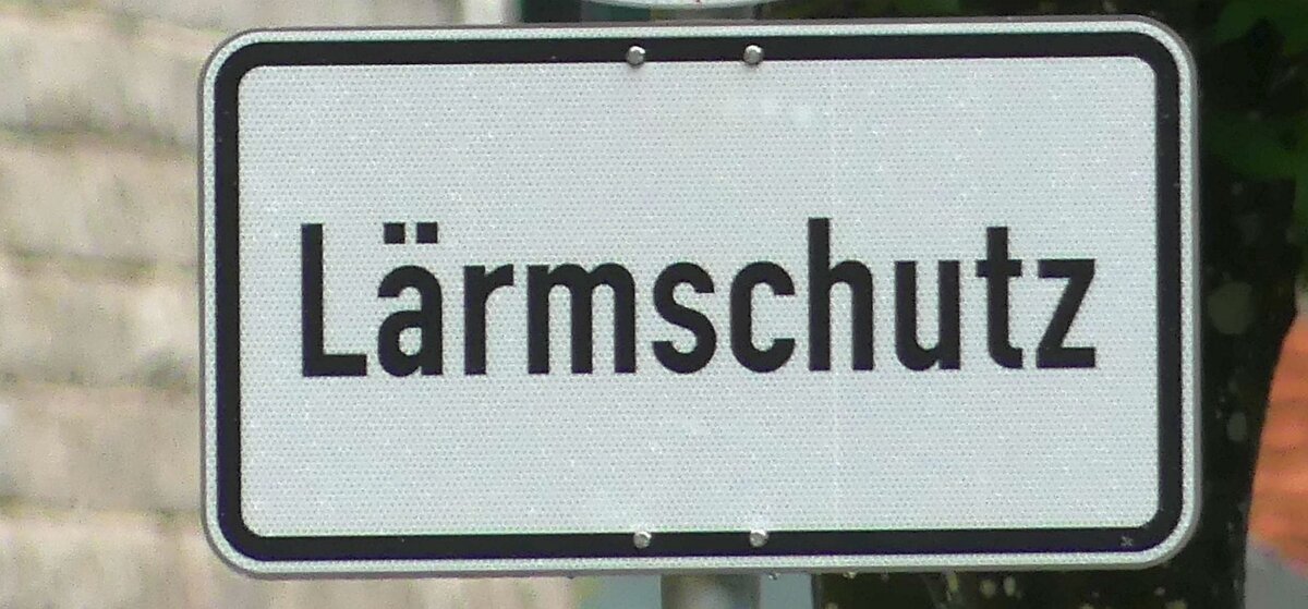 Lärmschutz auch mit Tempo 40? Archiv-Foto: him