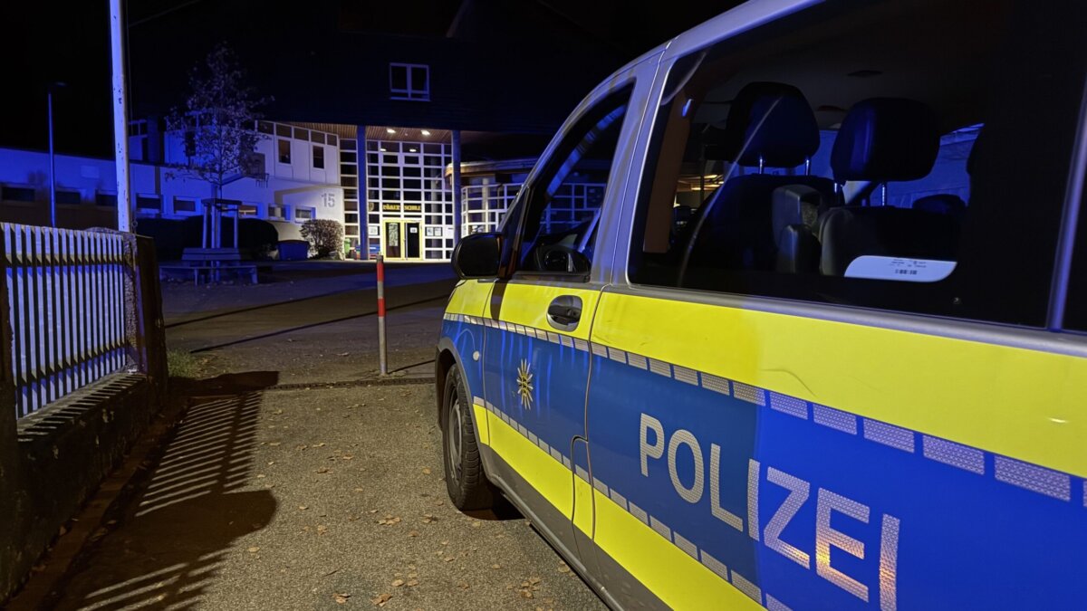 Polizeieinsatz nach Einbruch in die Römerschule in Rottweil-Altstadt. Foto: Peter Arnegger