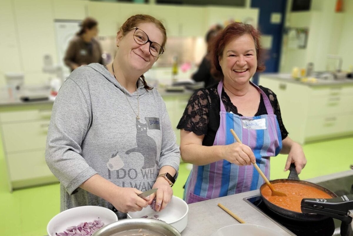 Das "Kochen der Nationen" fördert  Austausch und
Gemeinschaft. Foto: Realschule